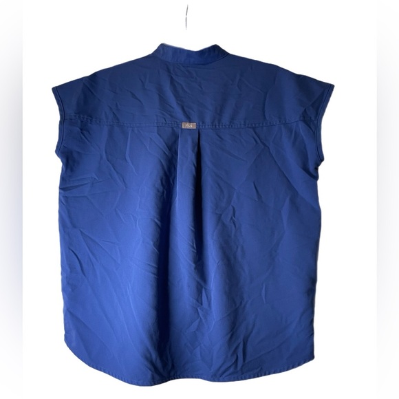 Figs Blue Rafaela scrub top size XS. Color is denim blue - Picture 2 of 3